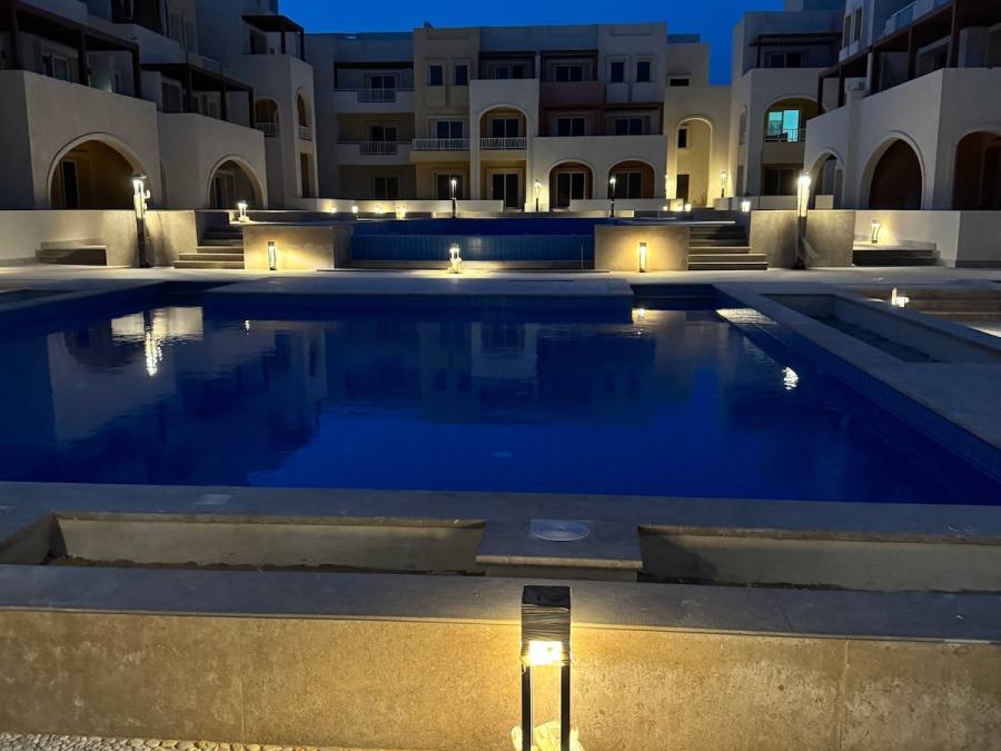 G02 Bay Village studio | Balcony | Poolside — photo 15