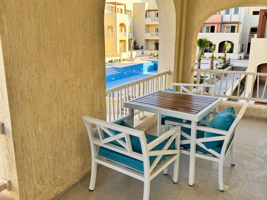 G-01 Elegant 1BR| Pool access & balcony — photo 7