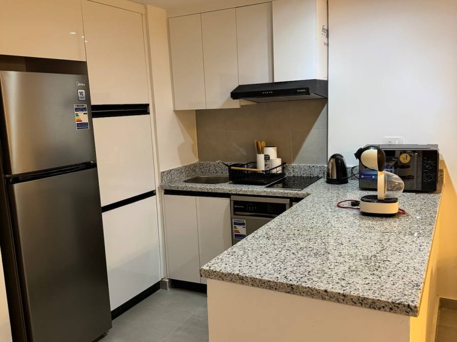 G-01 Elegant 1BR| Pool access & balcony — photo 5