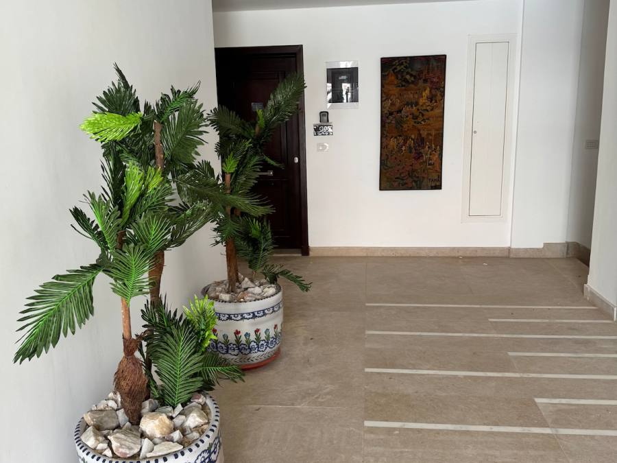 G02 Bay Village studio | Balcony | Poolside — photo 16