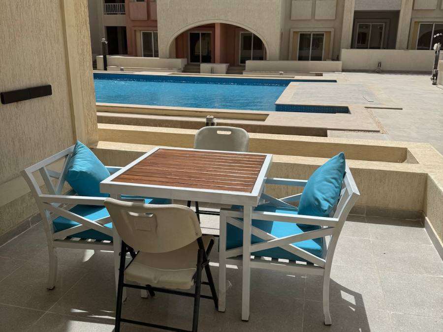 G02 Bay Village studio | Balcony | Poolside — photo 7