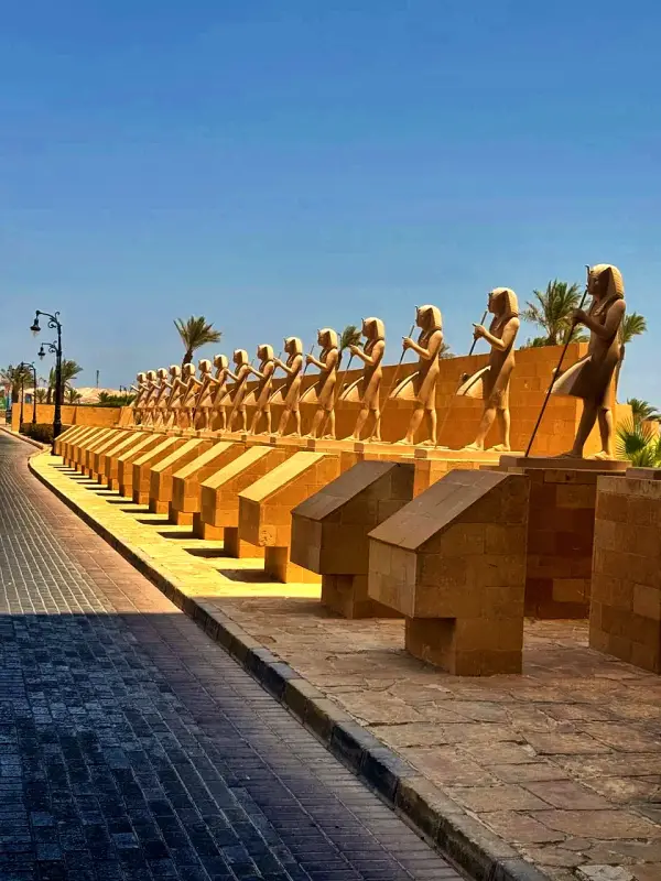 Statues lining the boulevard through Sahl Hasheesh